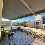 Lola\'S House